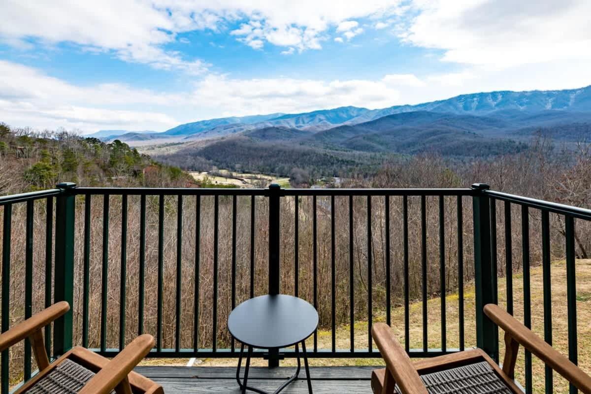 Mountain Twilight Villa Gatlinburg Exterior photo